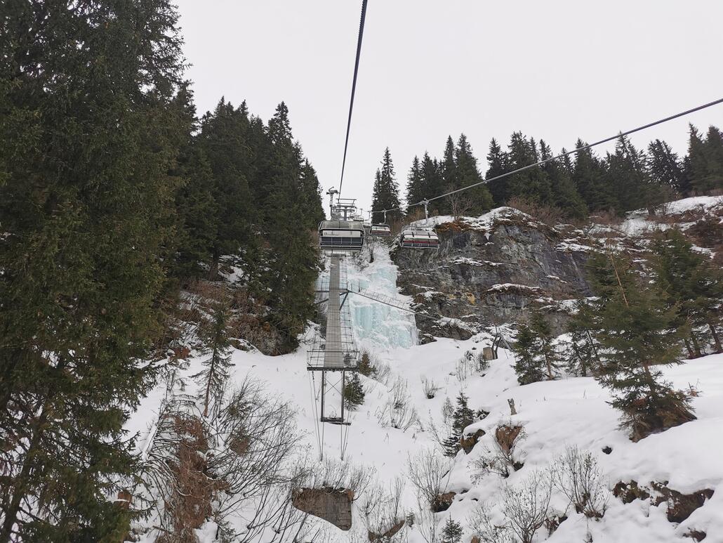 12. Der Abergalm 4er ist schon gewaltig steil. Da gibts auch nicht mehr viele Sesselbahnen, die noch steiler sind.