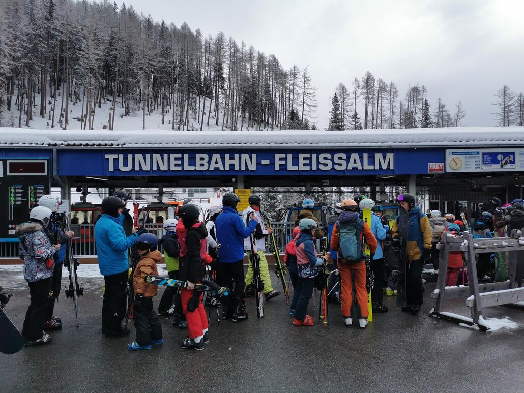 6. Und hier ist das Highlight im Gebiet. Die Tunnelbahn Fleissalm.