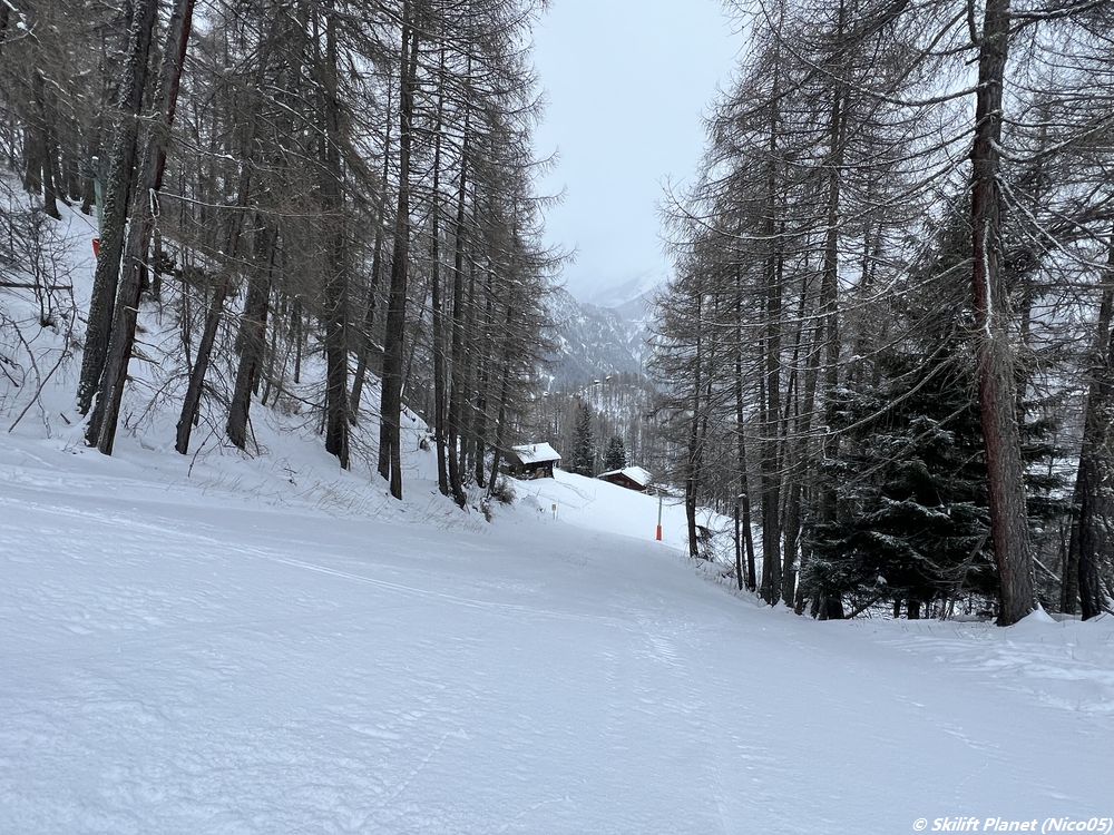 Untere schwarze Piste Le Tsaté