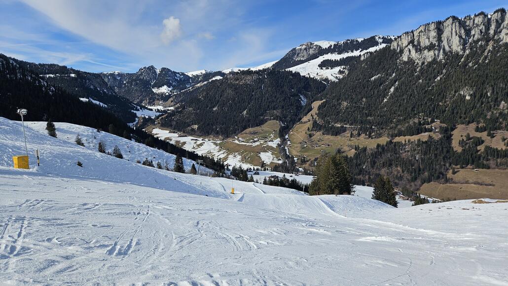 Rasanter Einstieg in die Talabfahrt