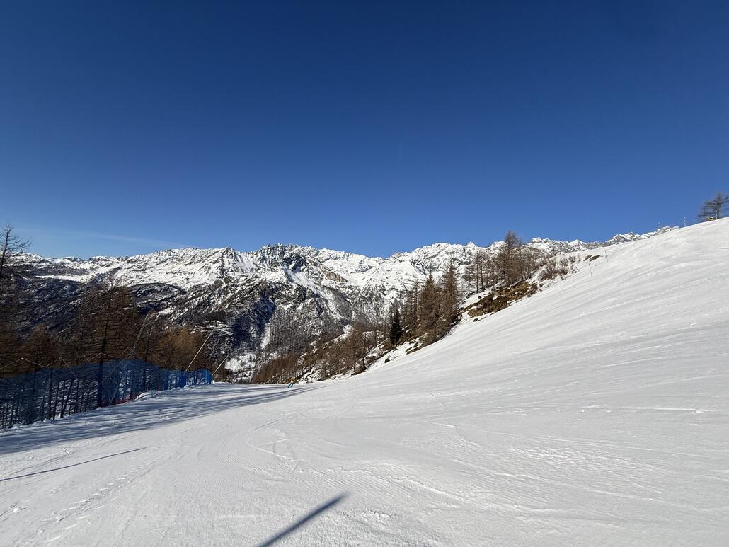 Talabfahrt Valtournenche. Trotz warmer Temperaturen ne eisige Angelegenheit.