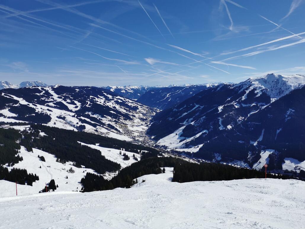 7. Auch die schöne Gratabfahrt hat offen. Allerdings nur bis zur Abzweigung rüber zur Reiterkogel Alm.
