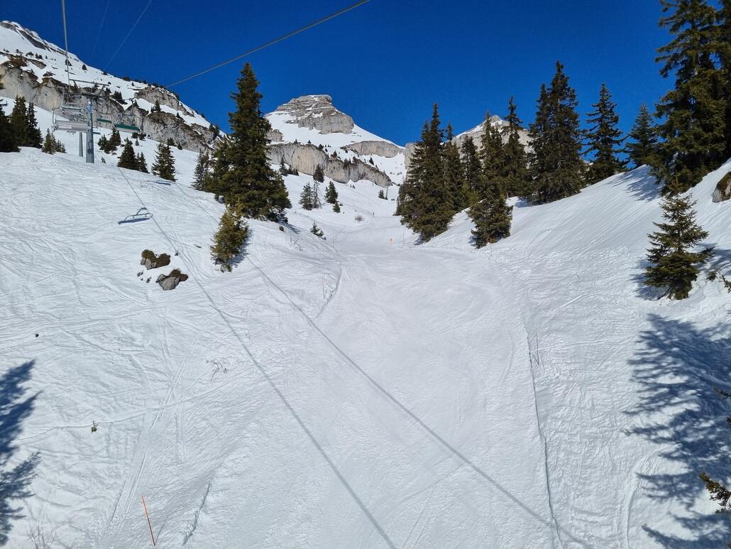 Sulz liess sich wegen des geringen Andrangs aber super fahren. Und landschaftlich ist Leysin eh toll