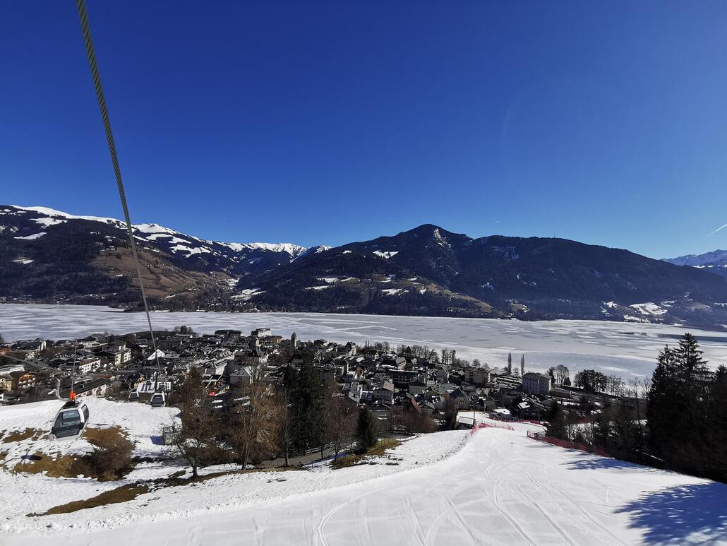 4. Nach einer doch etwas längeren Fahrt. (Ja, Stau durch Zell am See.) Erreicht man die Haltestelle Zell Postplatz und von dort sind es ein paar Minuten zu Fuß zum Cityexpress.