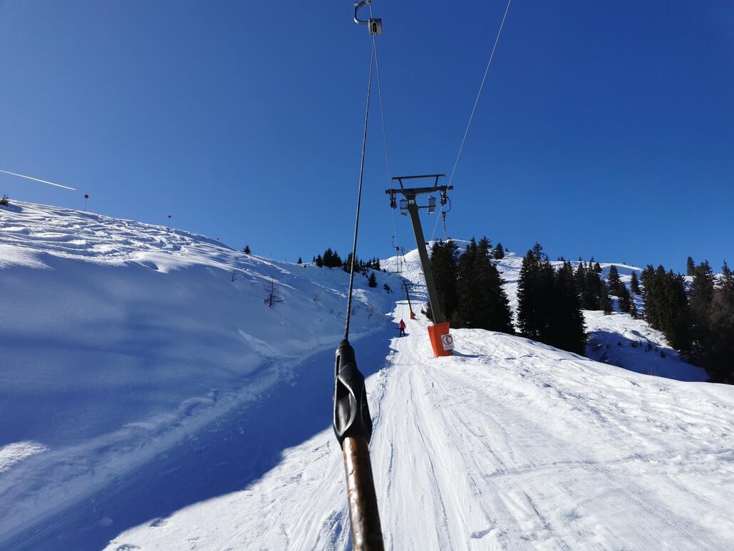 11. Immerhin gibt es noch den Osthanglift. Zwar kurz, aber ordentlich steil.