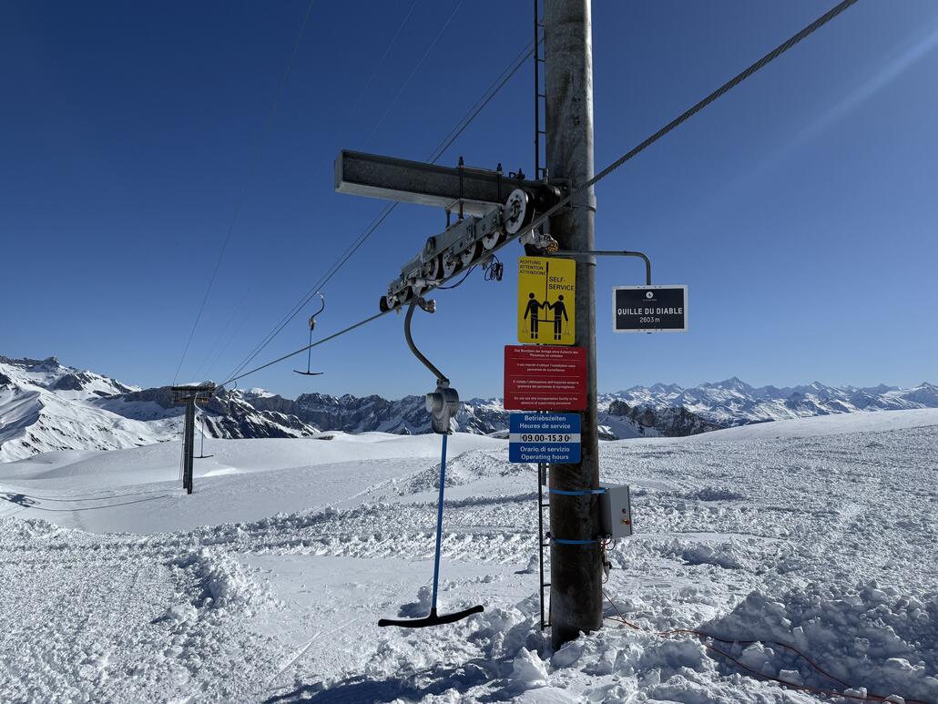 IMG_3003.jpeg (1004.66 KiB) 693 mal betrachtet Für uns geht es auch nicht unangenehm mit der «Quille du Diable» Schlepper weiter.