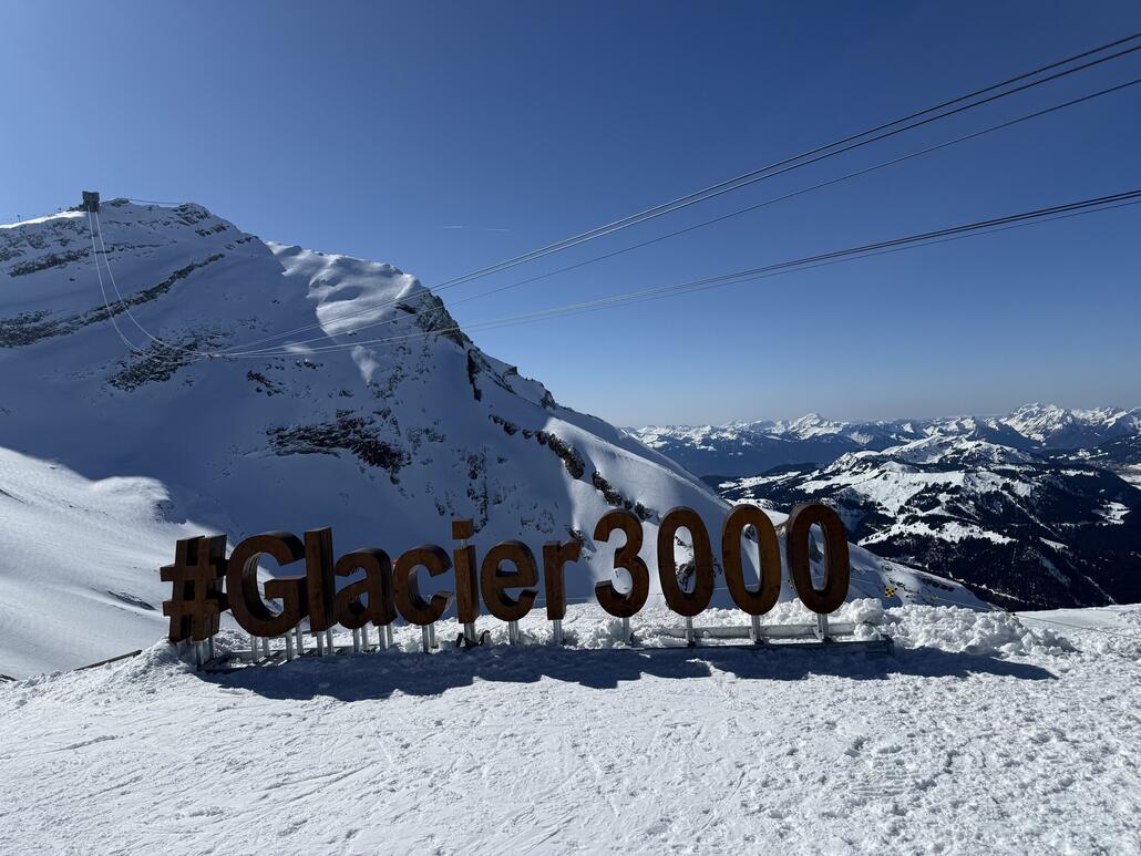 IMG_3025.jpeg (986.72 KiB) 693 mal betrachtet Fürs Protokoll. Wir waren da. Jetzt gehts auf zum Skitunnel.