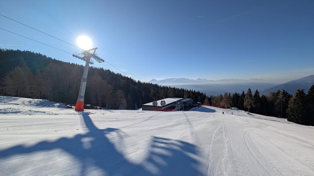 Ski Express mit schönem Sonnenhang