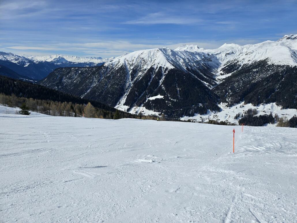 Am Nülli ist die Piste auch sehr gut, unten raus eher auf der harten Seite, aber ausreichend griffig