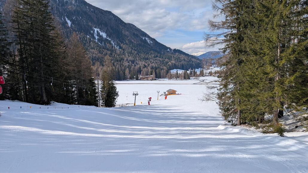 Nach 25 Minuten Busfahrt schließlich wieder zurück im Signaue Skigebiet, hier habe ich noch ein paar Pisten zu erledigen, die ich vorher ausgelassen hatte