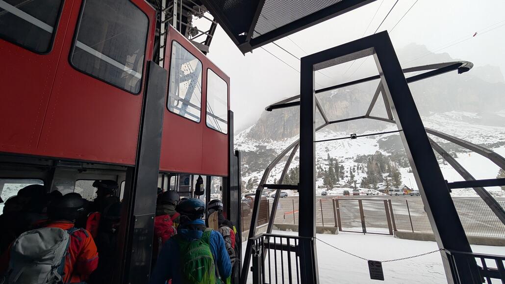 Weiter mit der Lagazuoi Seilbahn. Eine Wiederholung sollte sich noch ausgehen vor der finalen Talabfahrt zum Campingplatz