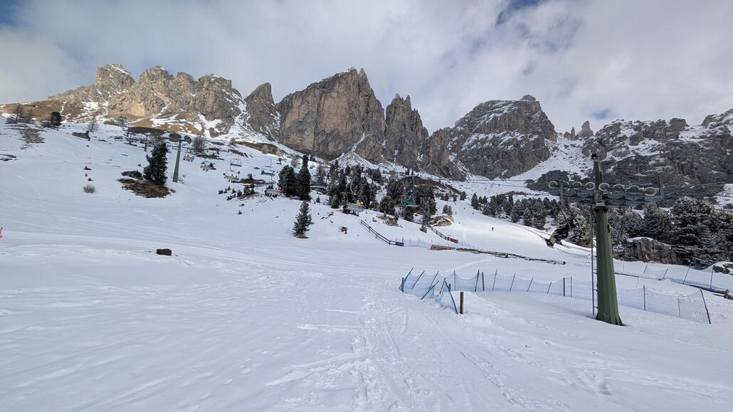 Und so schnell geht's, ich bin frei und auf dem Weg zum eigentlich notwendigen vierersessel.