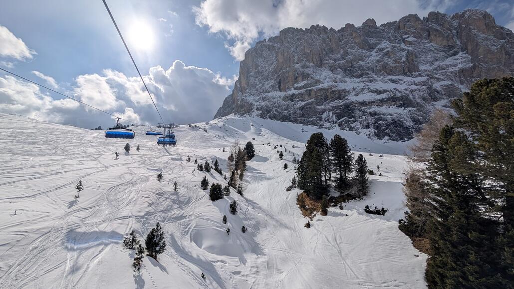 Weiter Richtung Sellajoch, rechts der Lankofel