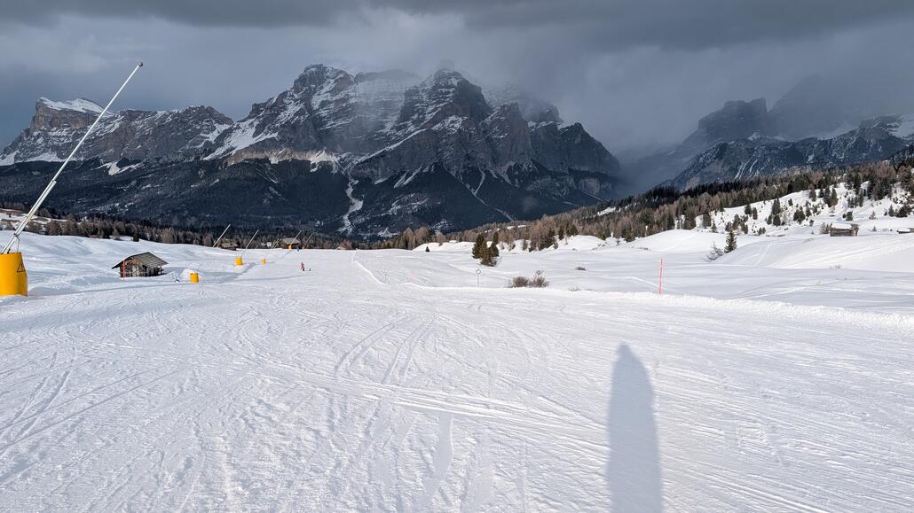 Finale Talabfahrt nach Armentarola, die letzte 30 Minuten die möglich waren schenke ich mir zu Gunsten des Wellnessbereichs. Gelungener Tag!
