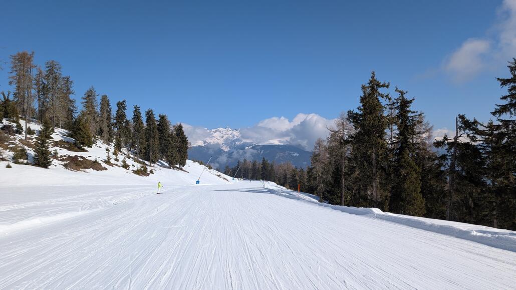 Die Ried Talabfahrt geht ganz gut und ist schon lang trassiert