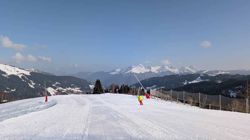 Man merkt dass es heute Nacht nicht ganz so kalt war wie gestern, trotzdem ist der Schnee gut zu fahren
