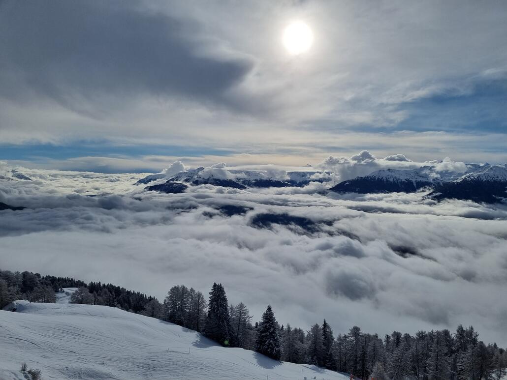 Dann aber recht schnell über der Wolkendecke