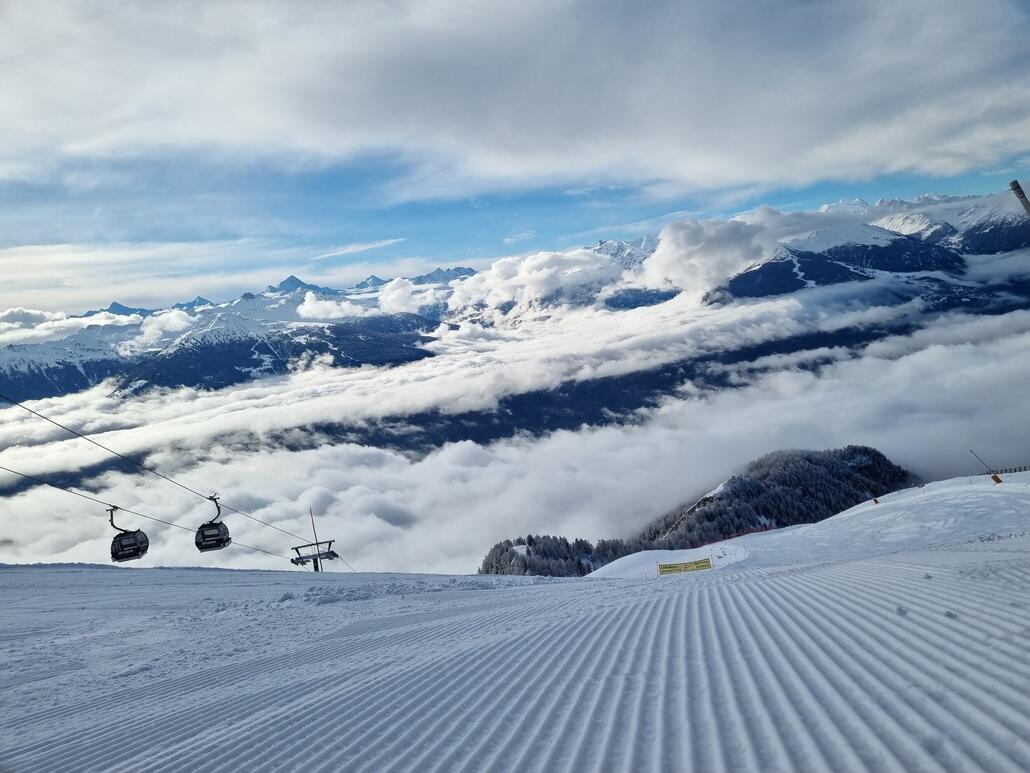 Es wurde nach dem letzten Schneefall noch präpariert, kein Neuschnee auf den Pisten