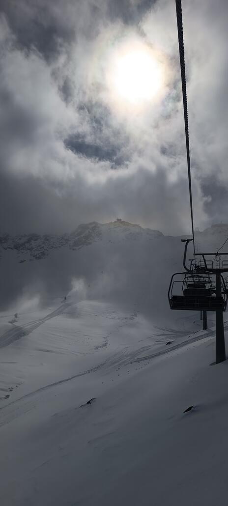 Beschneiung am Gletscher