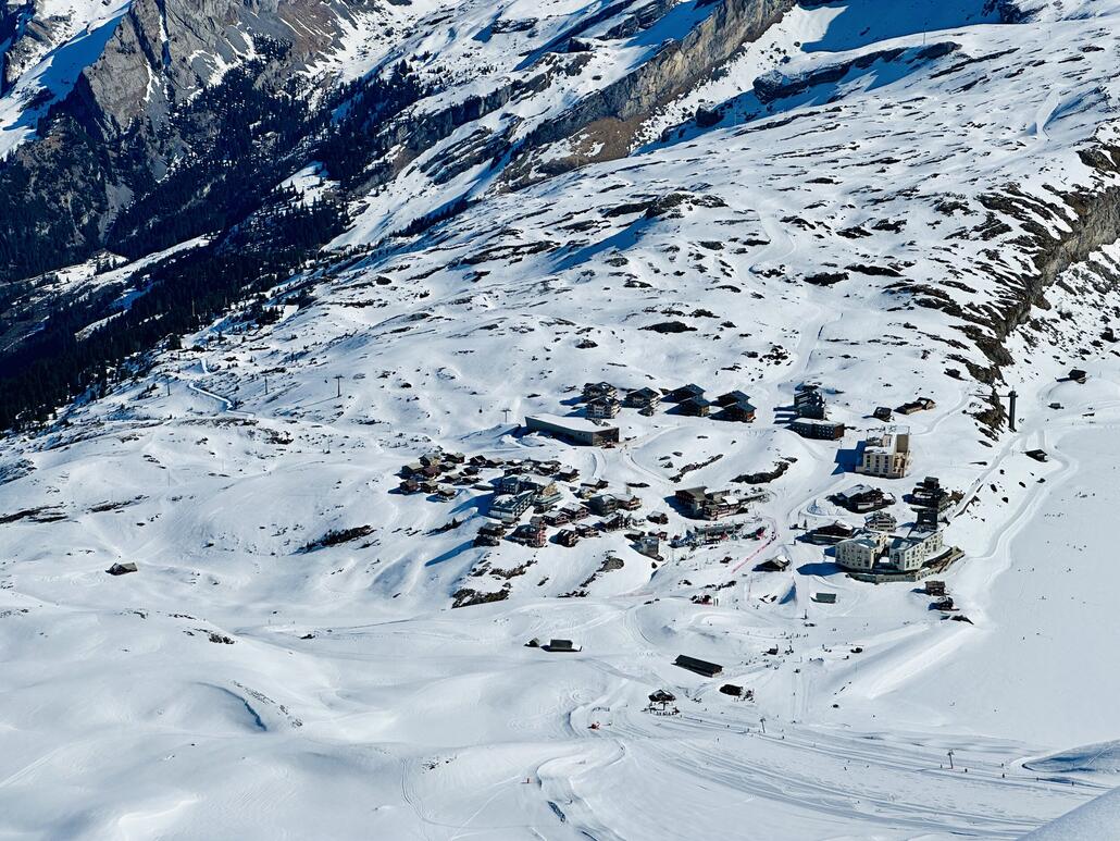 Melchsee, irgendwo hier kämpft ski-chrigel gegen die Massen.