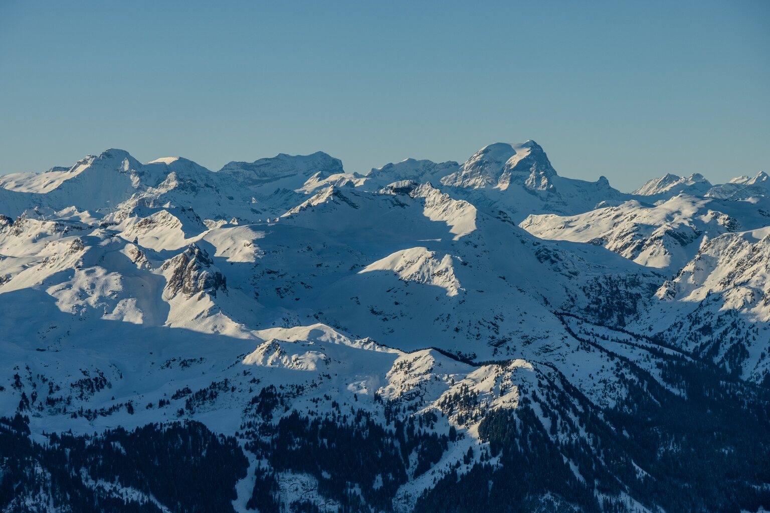 Der hohe Berg sollte doch der Tödi sein?