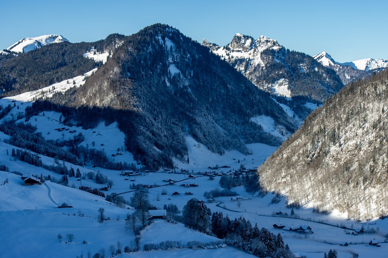 Das Toggenburg verengt sich hier stark.