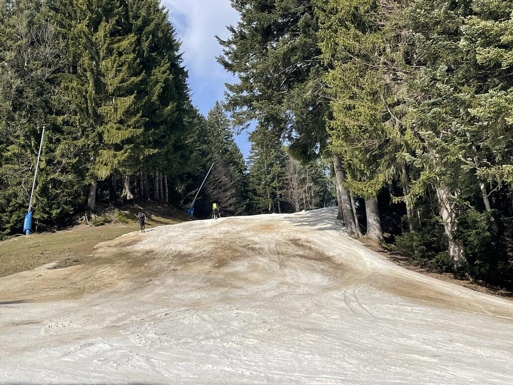 Hier war die Verbindung dann am Abend wohl weg. Mit ein bisschen Schnee von unten oder oben würde es eigentlich zwar schon gehen.