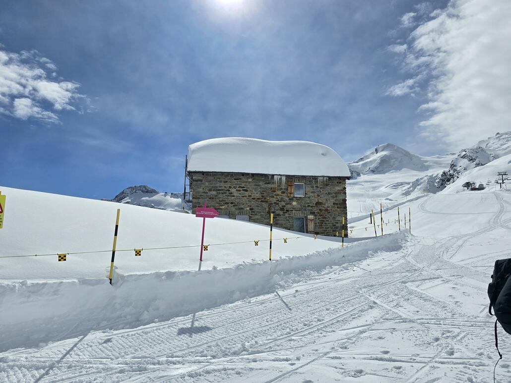 Schneemassen auf Längfluh