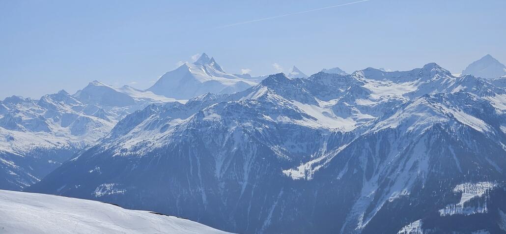 Grandioses Panorama von der Terrasse auf Rinderhütte