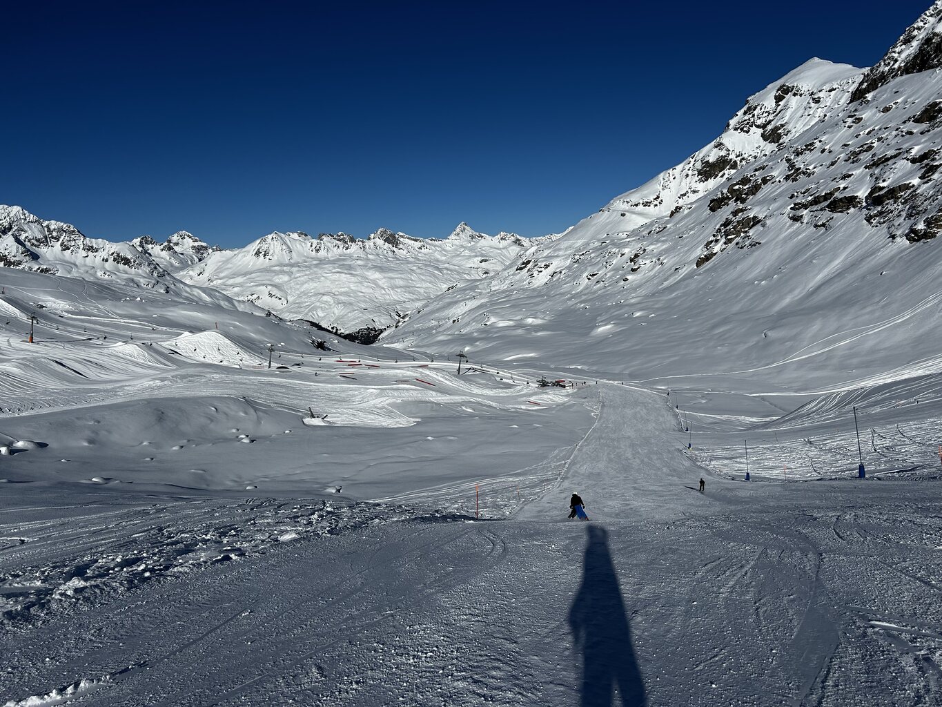 Richtung Mandra SB mit den gewaltigen Snowpark.