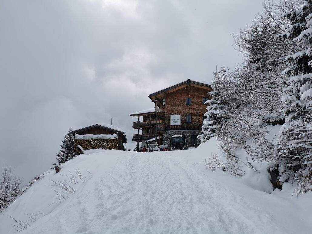 4. Heute mal die Pinzgauer Hütte getestet. Da gibts nämlich bei der Rückfahrt ein Highlight.