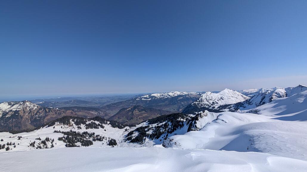 Blick zurück nach Mellau ins Skigebiet