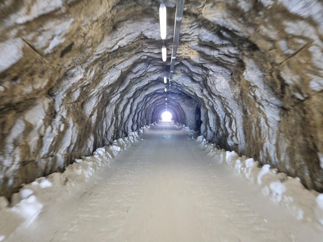 Tunneldurchfahrt, cool!