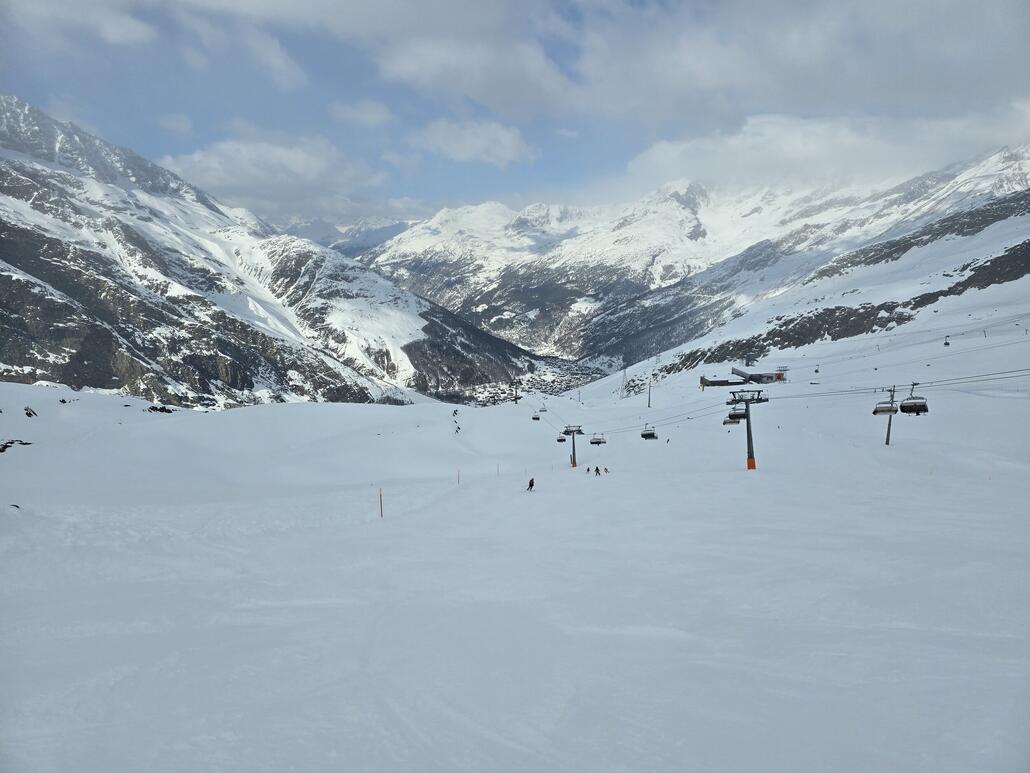 An der KSB Morenia beginnen sich die Wolken zu lichten.