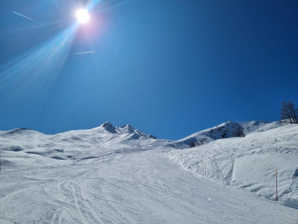 Pissevache genial im oberen Teil, unten raus eisig ruppig. Aber die Trassierung ist toll