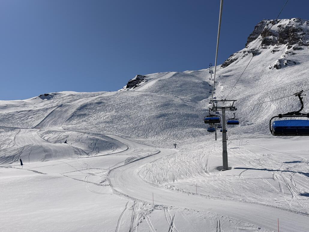 Hirli my love. Gemäss Skilineapp, welche diese Saison ausserordentlich schlecht funktioniert, die meistbenutzte Bahn von mir.