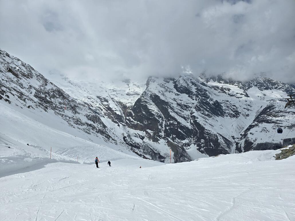 Nach dem Mittag hat sich dann eine dichte Wolkenschicht gebildet.