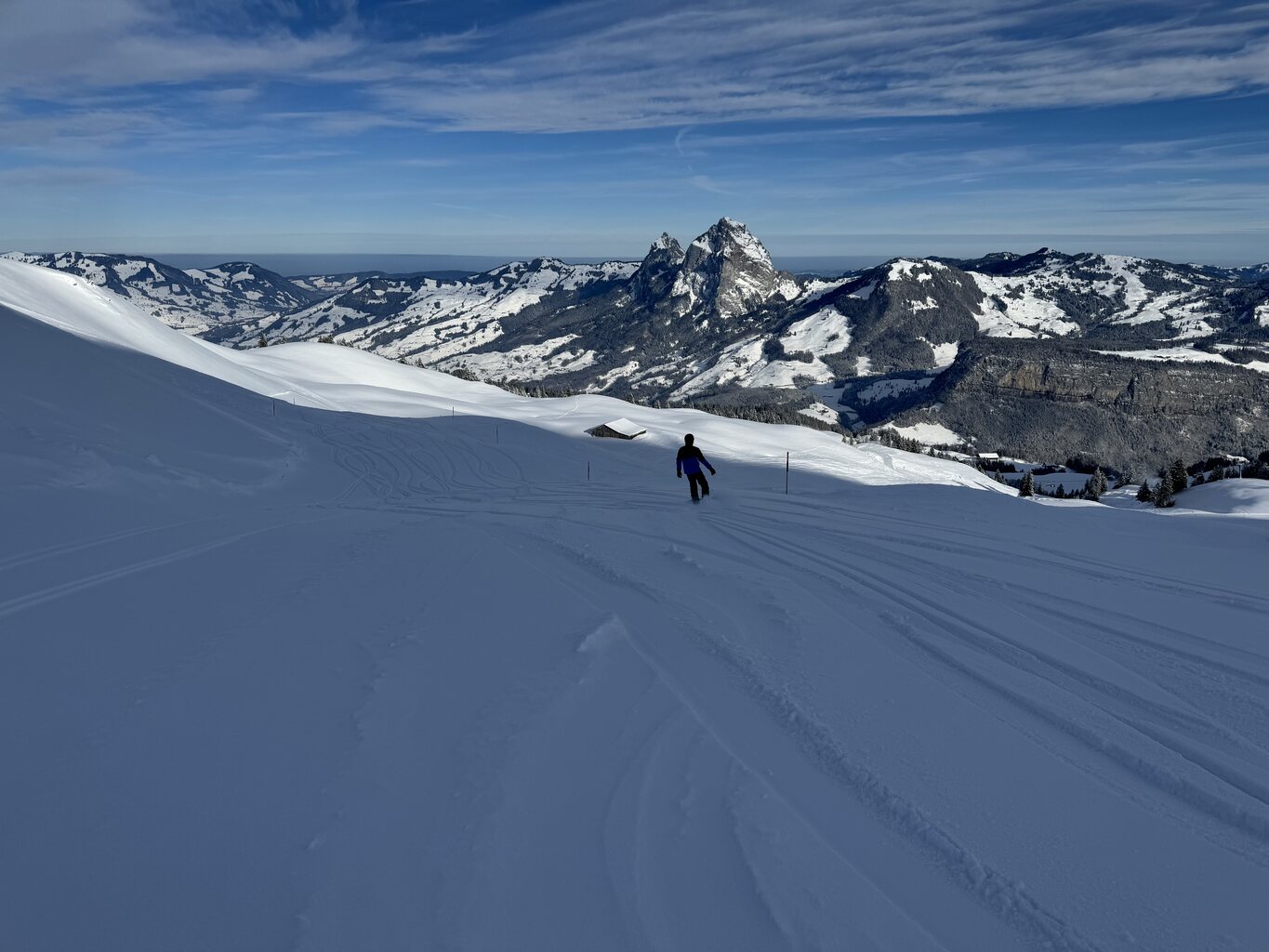 Geschlossene Gääch - Meist 10cm Pulver auf präparierter Piste