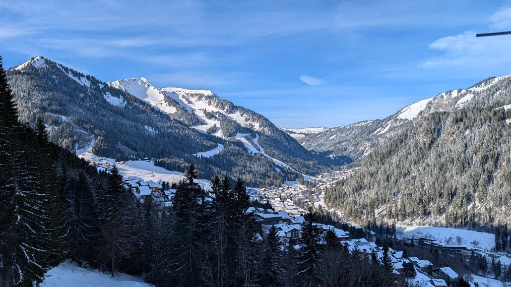 Wow, toller neuer Schnee und gefühlt wieder voll Winter!