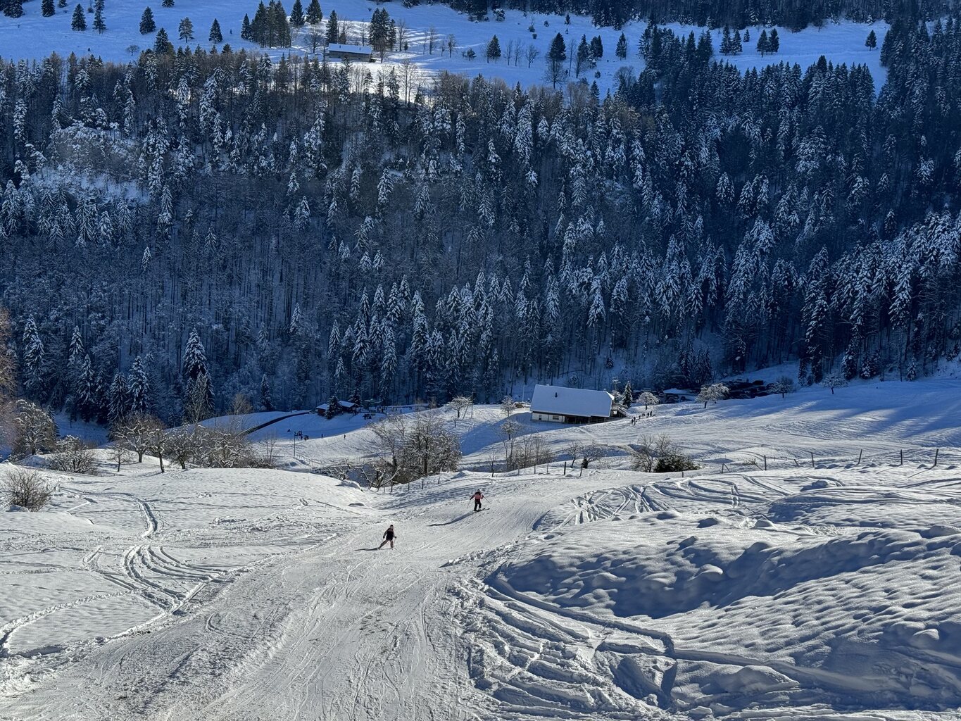 Folgende Bilder zeigen Piste links (von oben gesehen)