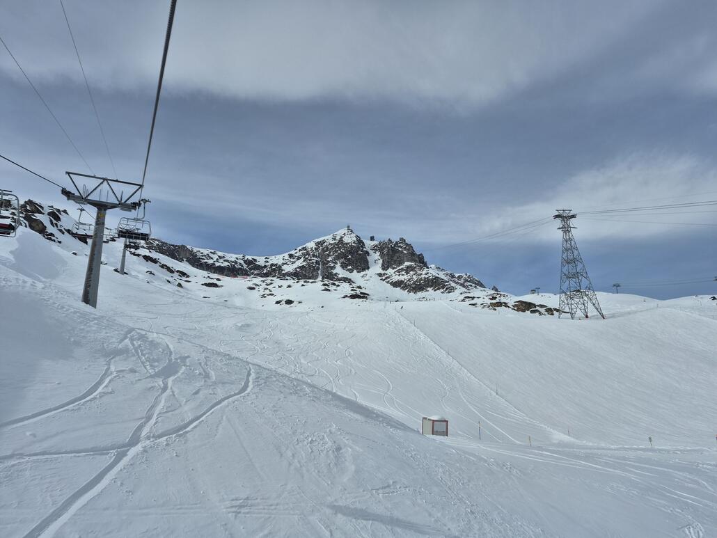 Via Flesch wieder rüber auf die Bettmeralp. Schliesslich ist nun bereits um 16 Uhr Schluss.