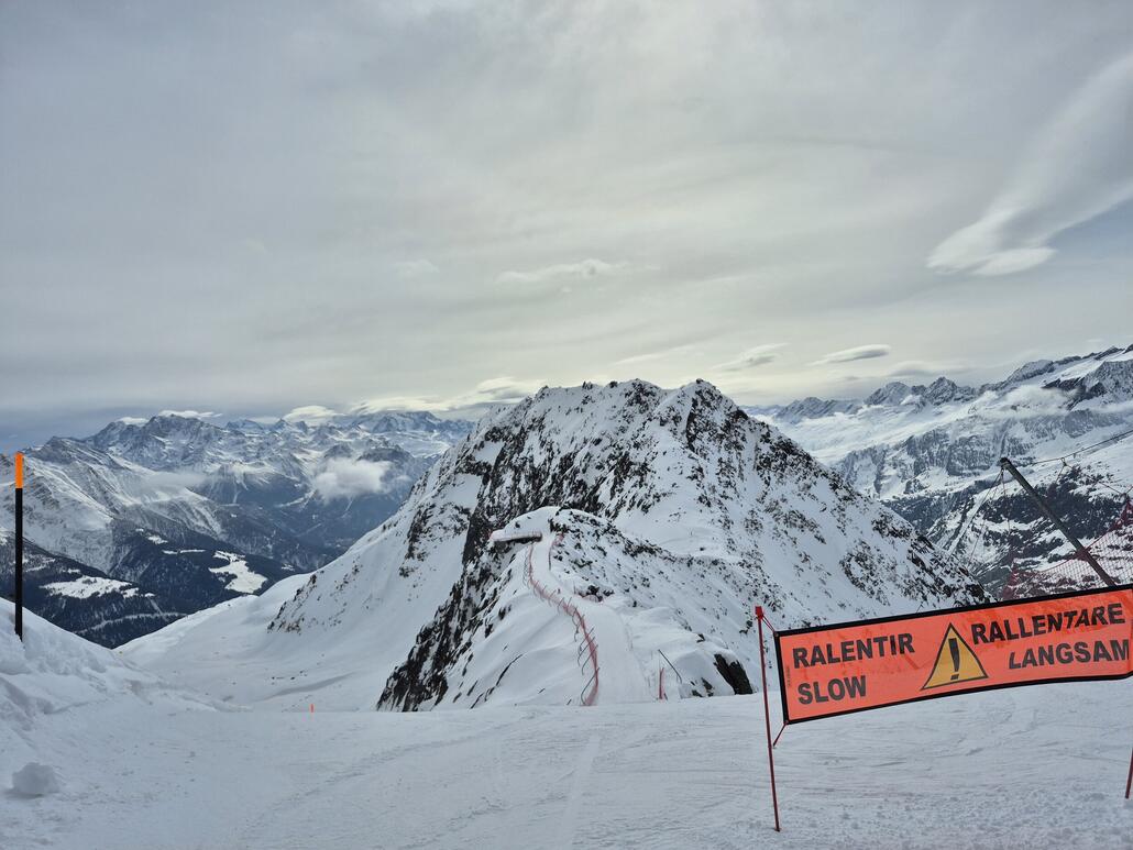 Mit Anlauf durch sonst muss man schieben. Nix Ralentier
