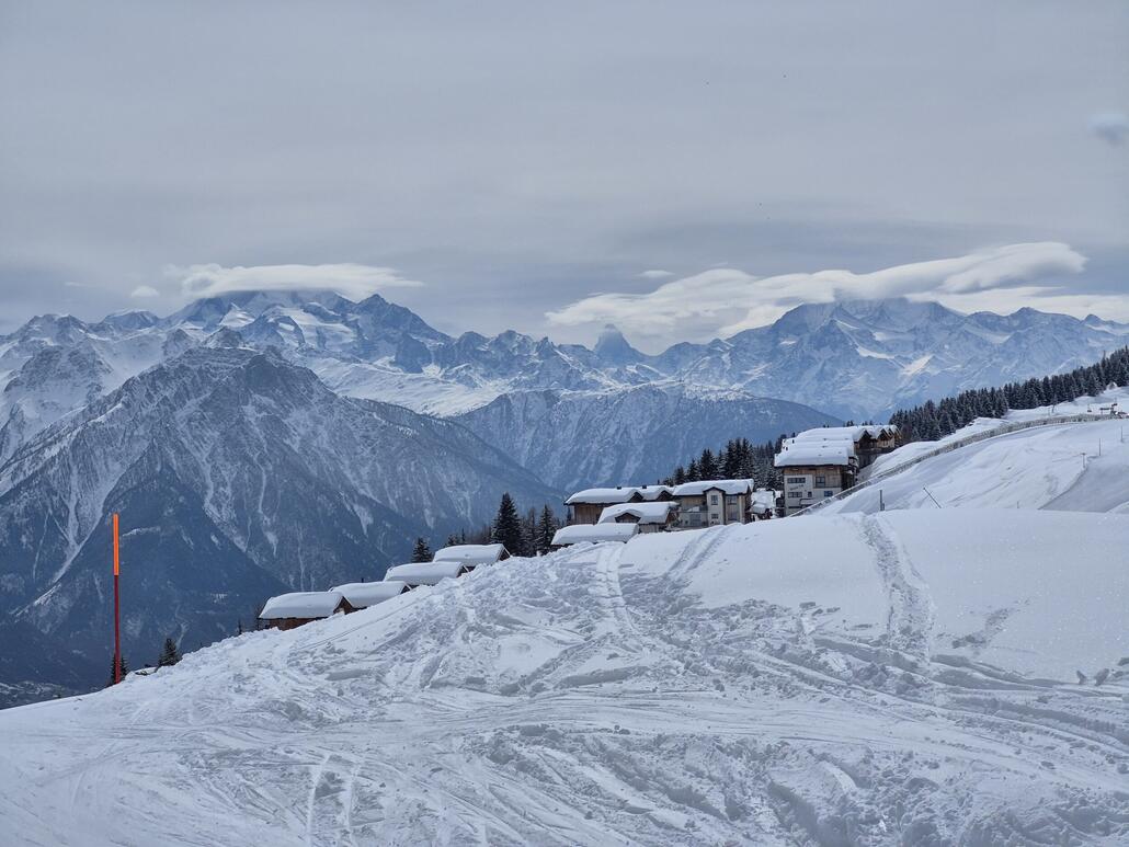 Es grüsst das Horu - Noch ist die Sicht nicht allzu fest getrübt.
