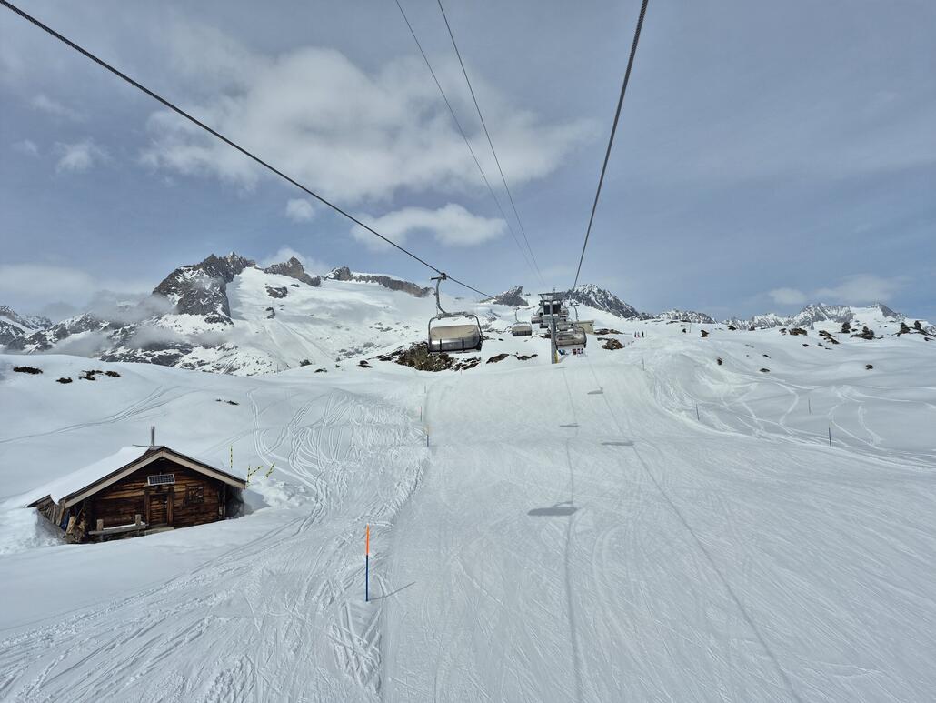 Via Hofluh traversiere ich zur Mossfluh Kombibahn