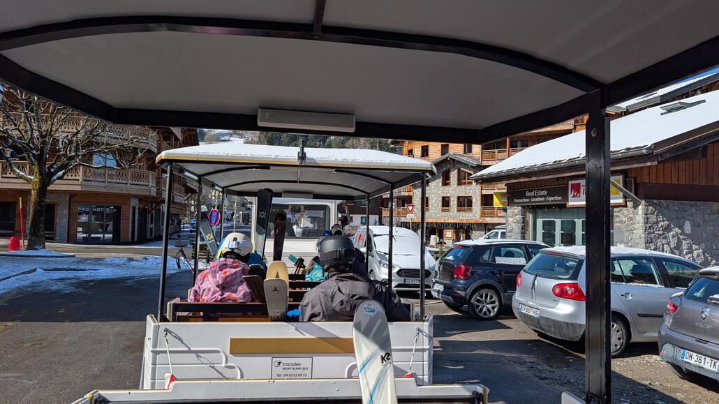 Weiter geht's mit dem Petit Train, der passenderweise direkt eingefahren