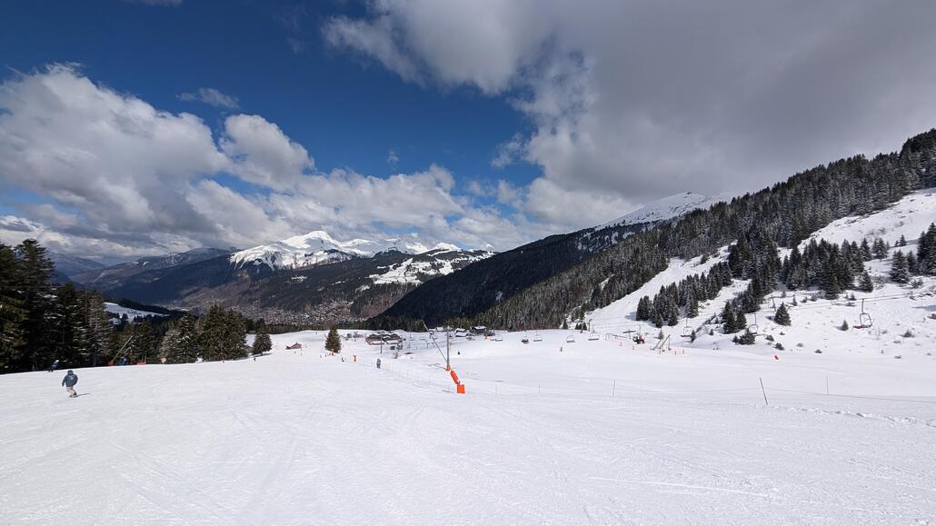 Im Sektor Nyon, hier soll dir Pointe Nyon 3er Sesselbahn im Sommer ersetzt werden