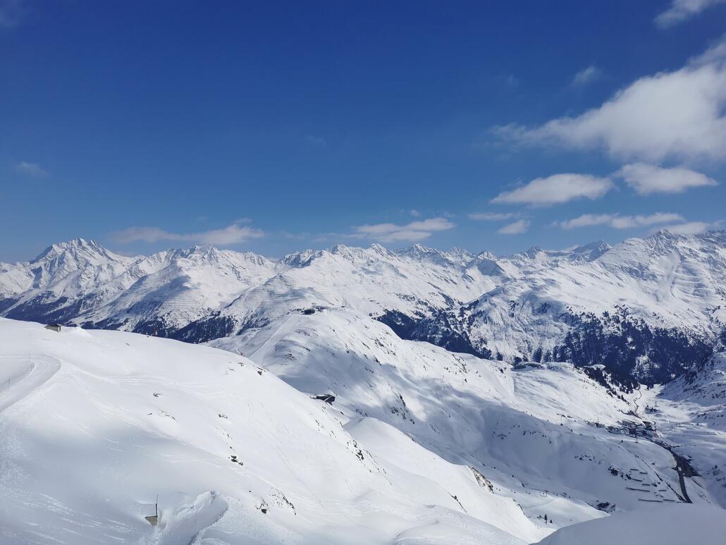 10. Abschließender Blick aus der Valfagehrbahn.