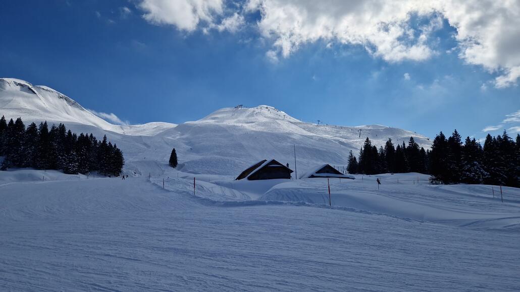 Diverse Pistenvarianten vom Klingenstock - schön breit und griffig.