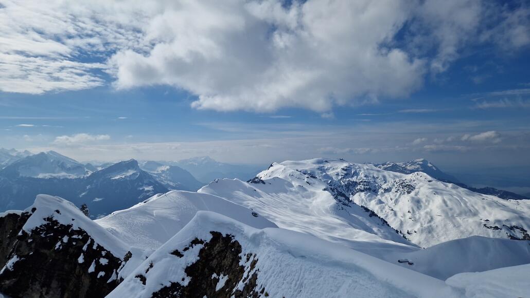 Pano vom Klingenstock zum Fronalpstock
