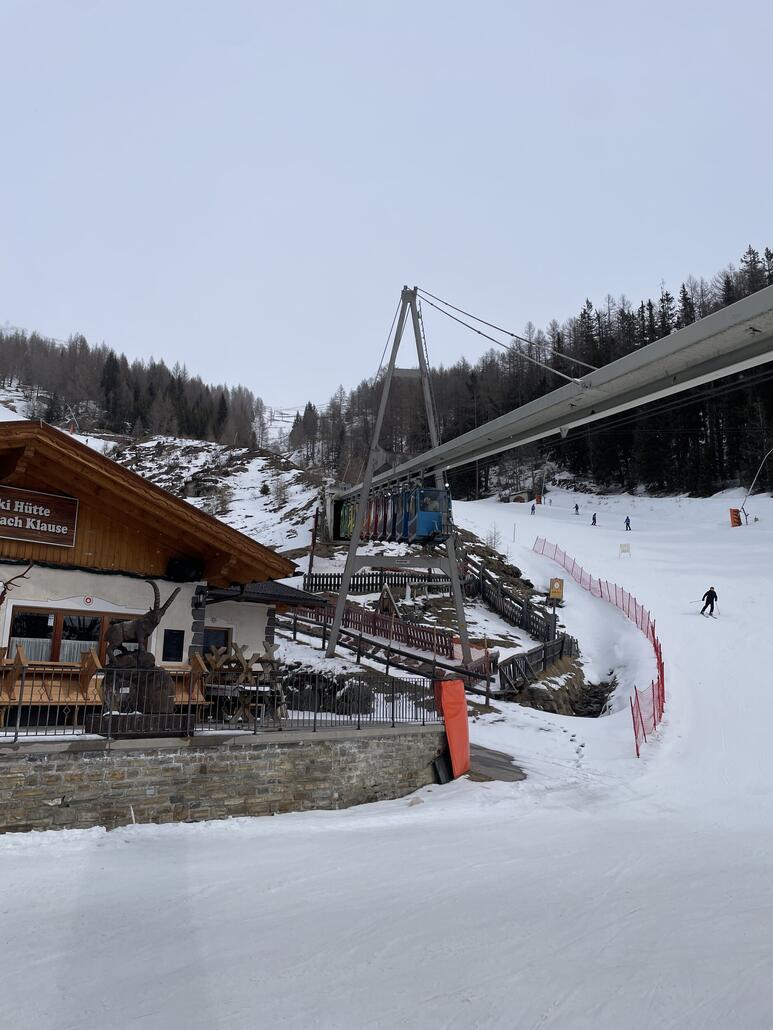 an der Mittelstation - Hütte geschlossen